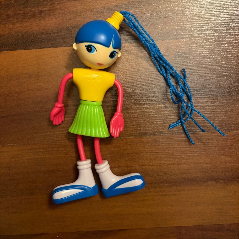 Betty Spaghetty Doll Bendable‎ Poseable Blue Hair Yellow Top Green Skirt
